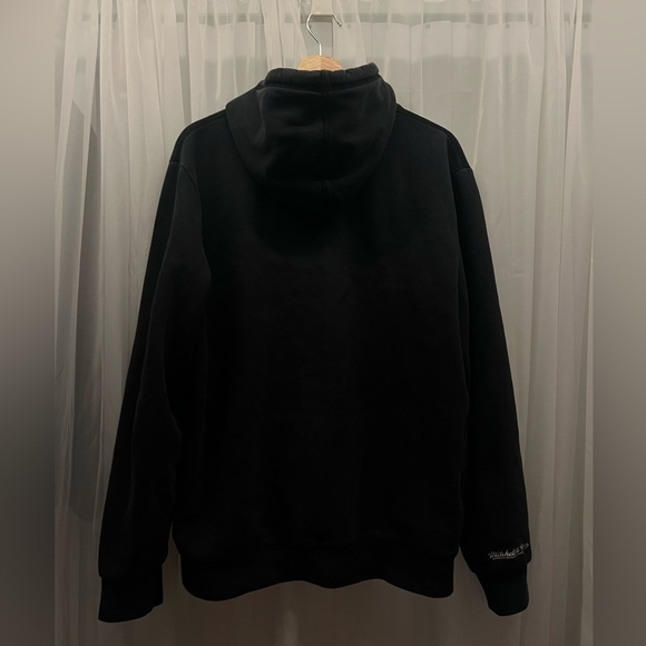 Toronto Hoodie - Picture 6 of 6